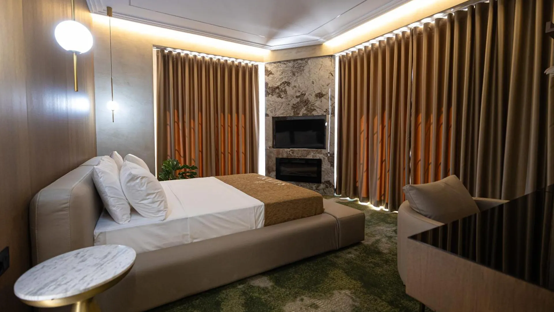 Sazani Hotel Vlorë